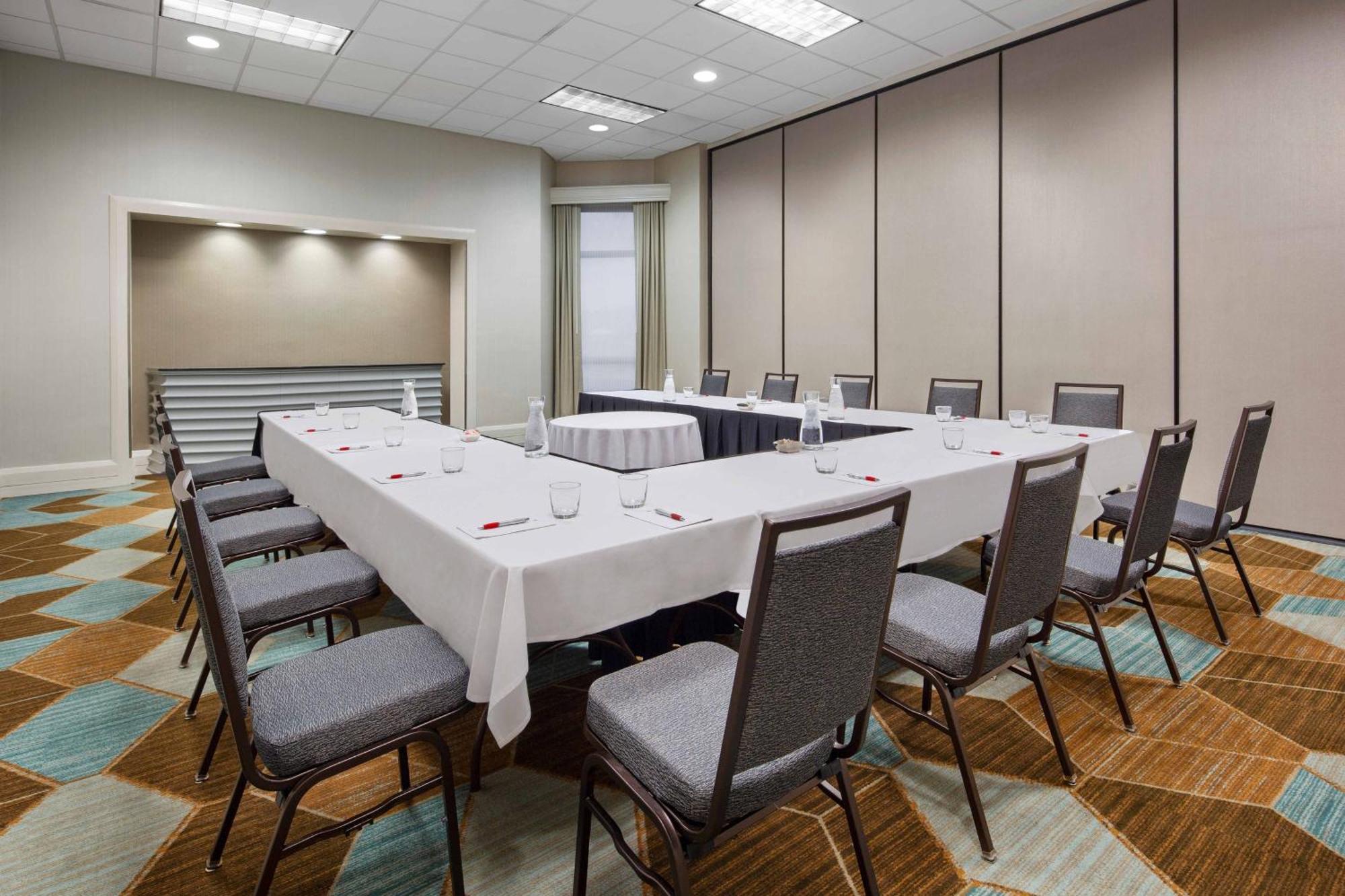 Raleigh Marriott Crabtree Valley Экстерьер фото